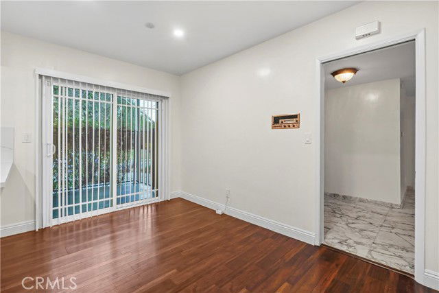 Photo - 24210 Bessemer St