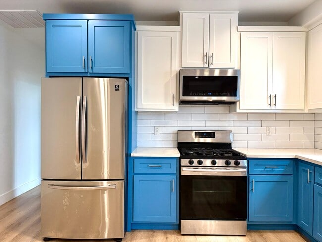 Building Photo - 3918 Brighton Ave