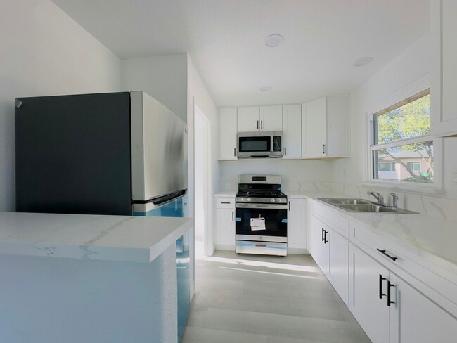 Photo - 231 E Nicolet St Condo Unit 231