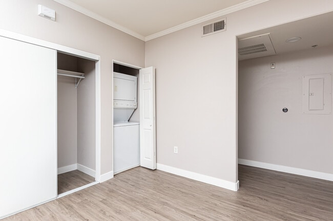 Photo - 1501 Front St Unit 520