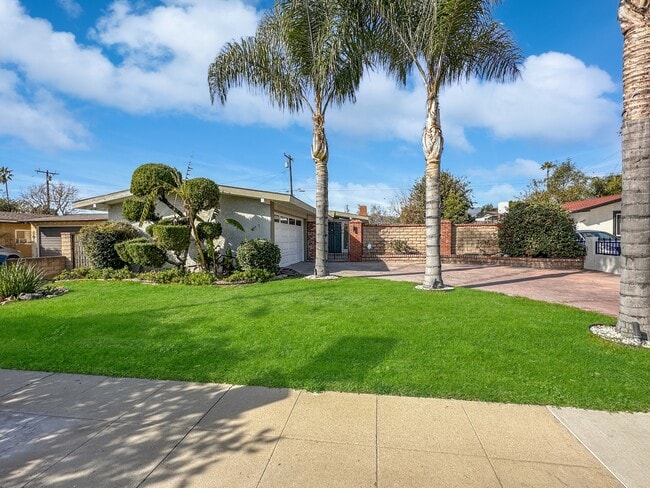 Photo - 1115 N Brand Blvd