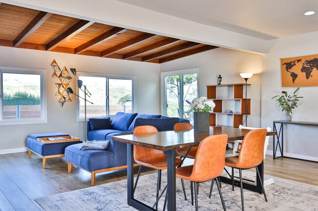 Building Photo - 6421 Carthage St Unit ID1382147P