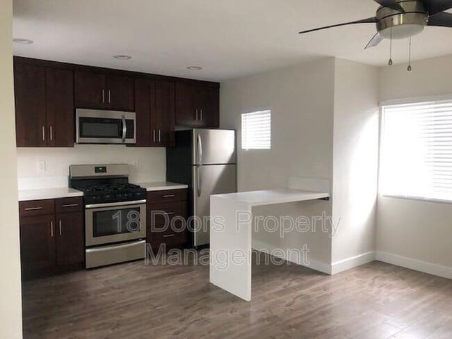 Photo - 4377 51st St