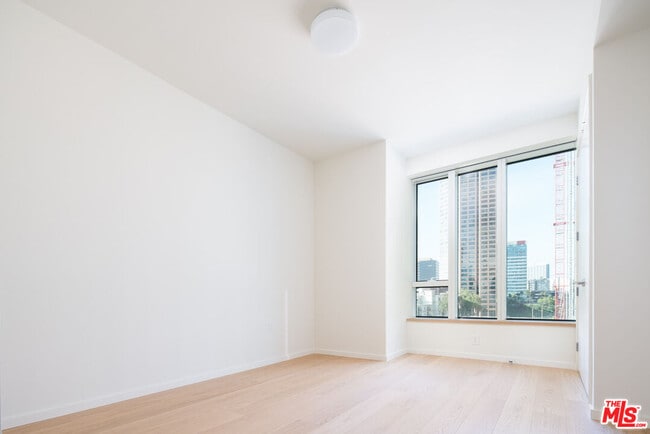 Photo - 889 Francisco St Unit 1511