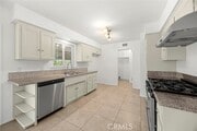 Photo - 2825 Woodbine Ave House
