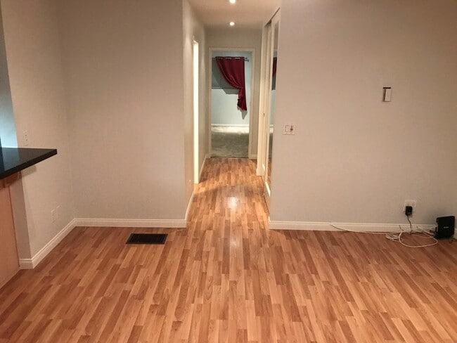 Photo - 1720 Ardmore Ave Unit 228