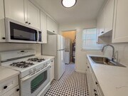 Photo - 810 E Chevy Chase Dr