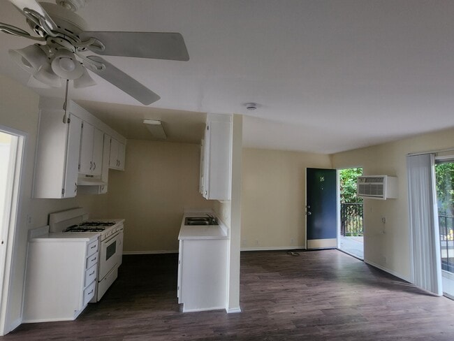 Photo - 12745 Vanowen St Unit 16