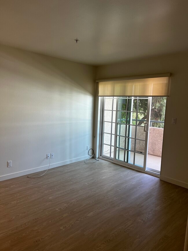 Photo - 3861 Vinton Ave Unit 101