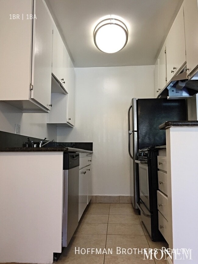 Photo - 1808 N Harvard Blvd Unit 13