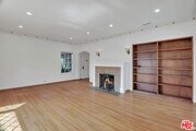 Photo - 1107 S Alfred St House