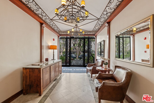 Photo - 411 N Oakhurst Dr Unit 305