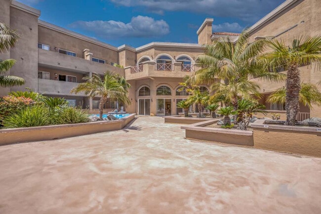 Photo - Five Points Seniors