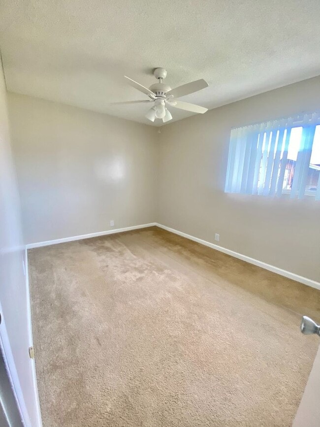 Photo - 10541 Sycamore Ave Unit 10541