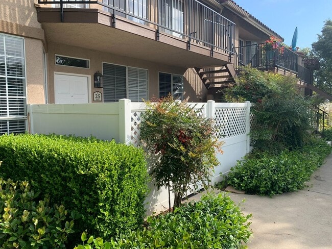 Photo - 2 bed / 2 bath unit in RSM available August 6th!!
