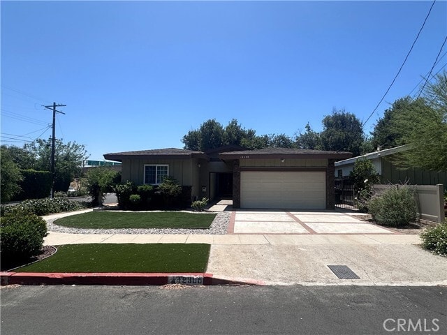Photo - 12300 Blix St House