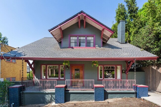 Photo - 811 Occidental Blvd