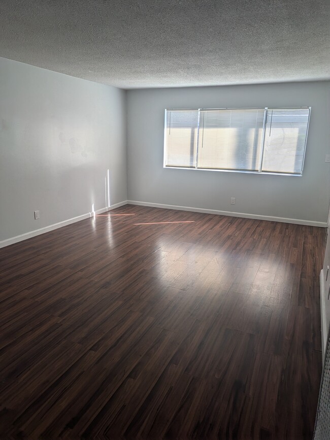 Photo - 14008 Los Angeles St Unit A