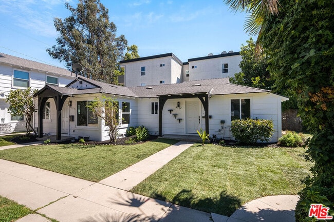 Building Photo - 4524 Laurel Canyon Blvd Rental