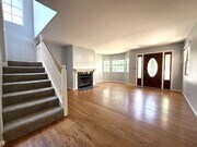 Photo - Coronado: Large 5bd/3.5ba Village Home - Multi Level