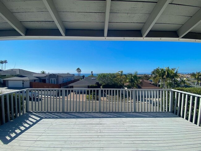 Photo - 2719 Via Arboleda