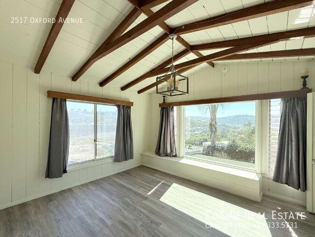 Building Photo - 2517 Oxford Ave