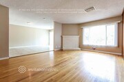 Photo - 15040 Valerio St
