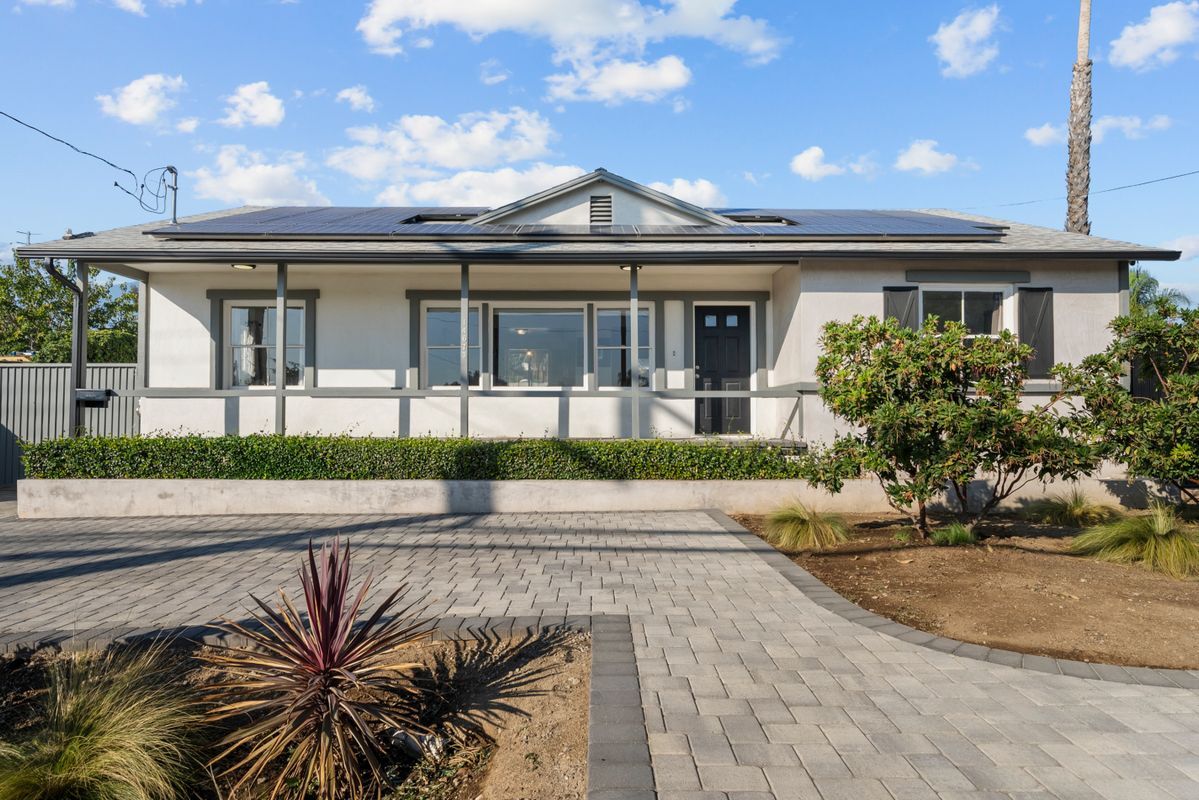 Photo - 14673 Chatsworth St