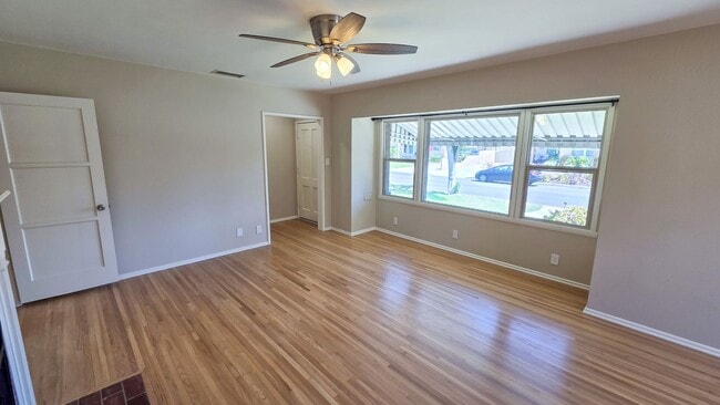Photo - 6727 Boer Ave