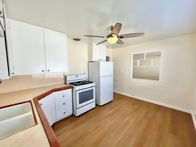 Photo - 4345 Central Ave Unit 4343