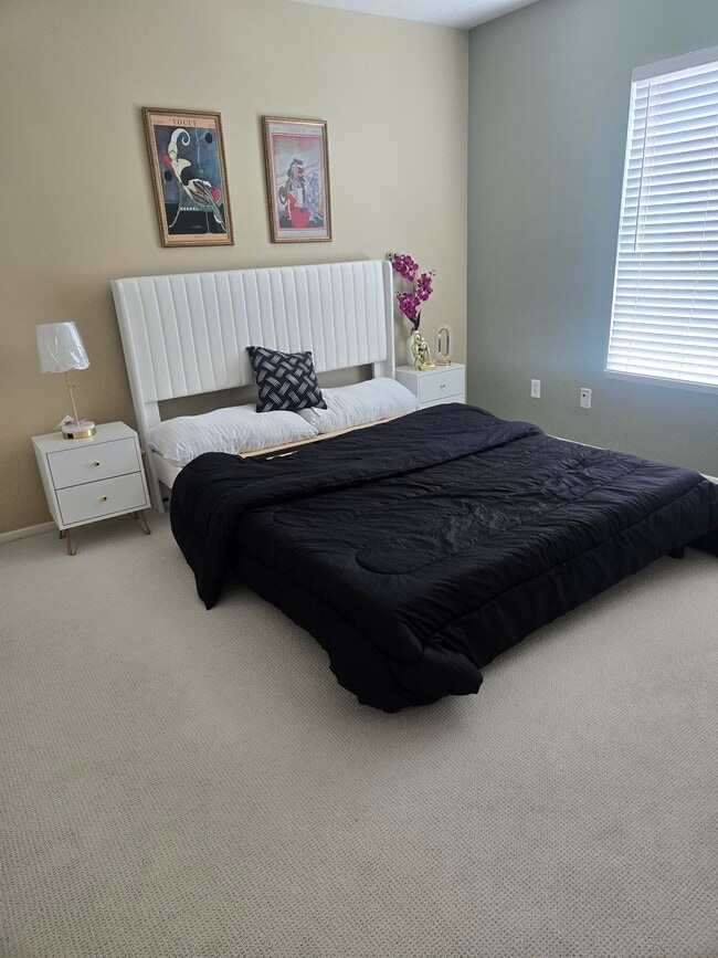 Photo - 4085 Garvey Way Unit Room on rent