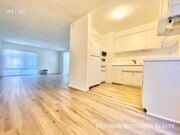 Photo - 1140 N Clark St Unit 207