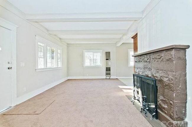 Photo - 4216 Naomi Ave