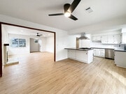 Photo - 432 E 212th St House