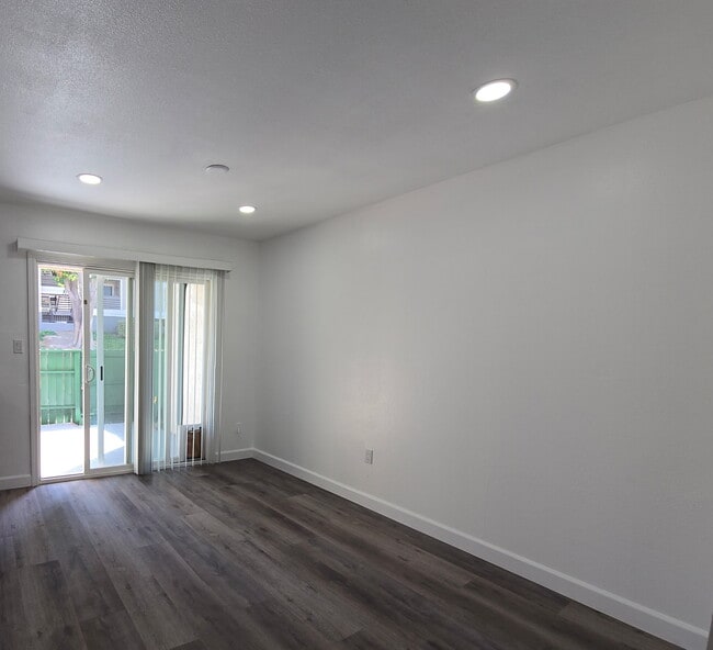 Photo - 2255 Cahuilla St Unit 148