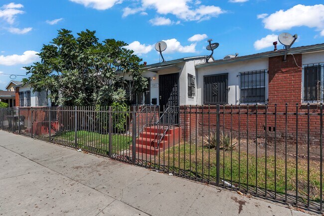 Building Photo - 451 E 101st St Rental