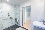 Photo - 111 E McLean St