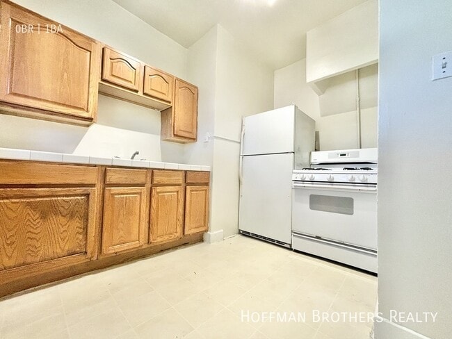 Building Photo - 532 S Coronado St