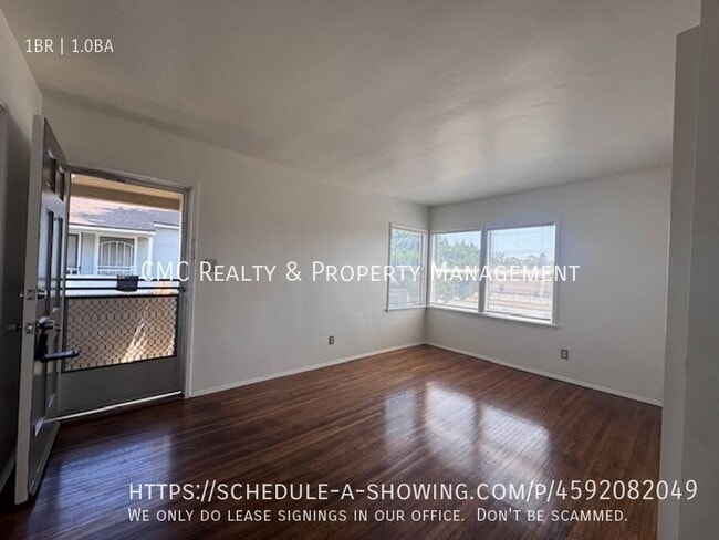 Building Photo - 4841 1/2 Clark Ave- Rental