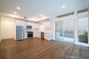 Photo - 709 E Walnut St Unit 219