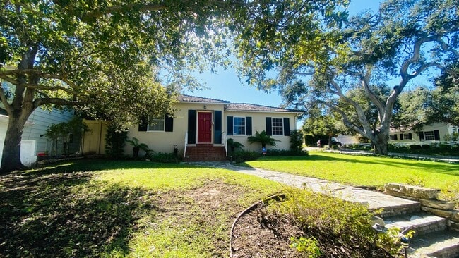 Building Photo - Valmonte Beauty 2 Bedroom Beautiful Home  on Corner Lot with Huge yard