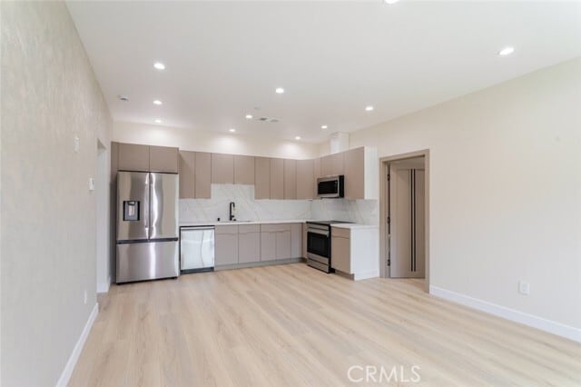 Photo - 11120 Emelita St