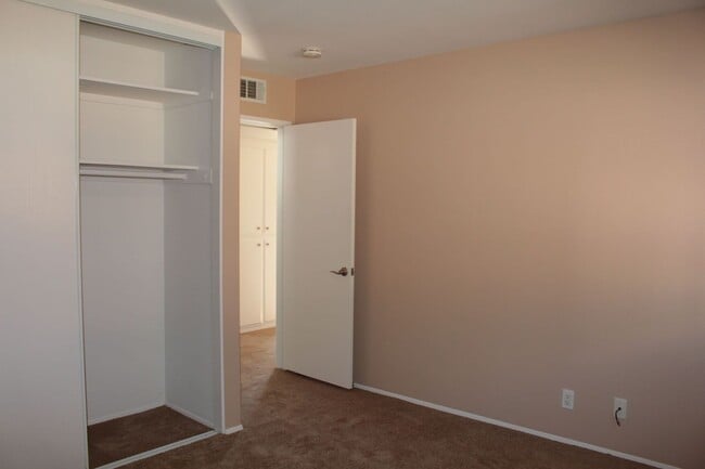 Photo - 55+ Senior Community 2Bed/1Bath in Costa Serena Oceanside~ Mira Pacific