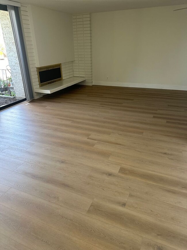 Photo - p7700 Unit 02