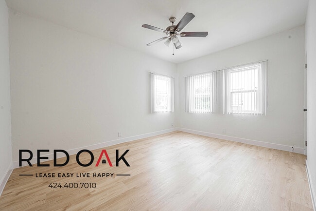 Photo - 6135 Saturn St Unit 6135.5