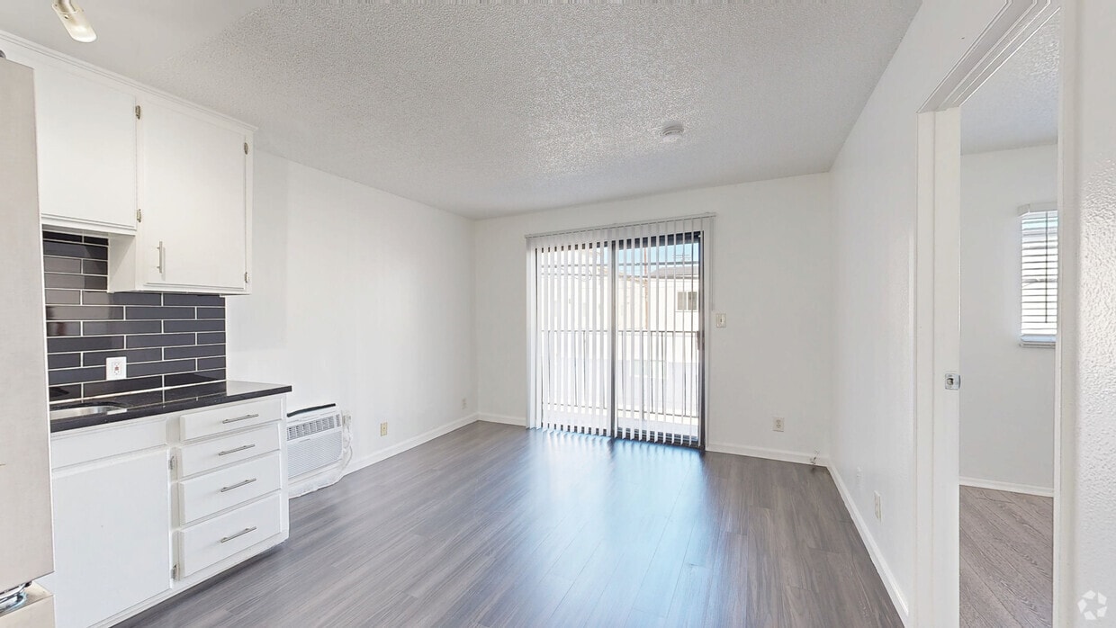 3D Tour - Playa Palms Apartments LLC