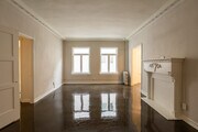 4th Floor Studio - French Normandie With Concrete Floors.Gorg... Apartments