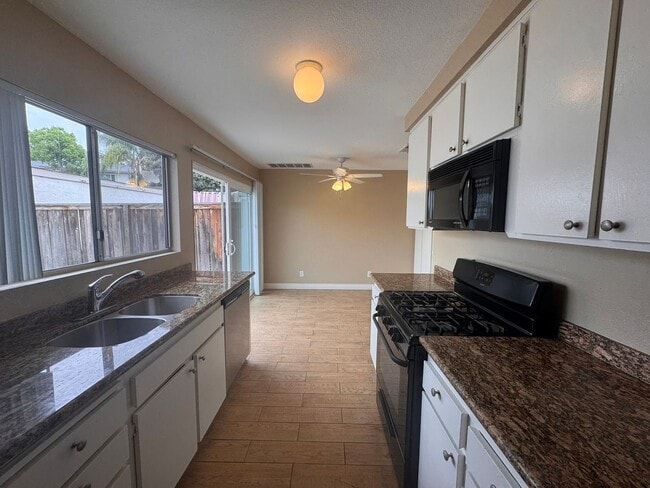 Photo - Beautiful Two Story Condo located In Oceanside!