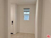 Photo - 5756 Spring St