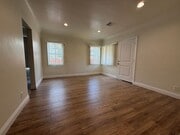 Photo - 2-bedroom, 1-bath home in the heart of Glendale!